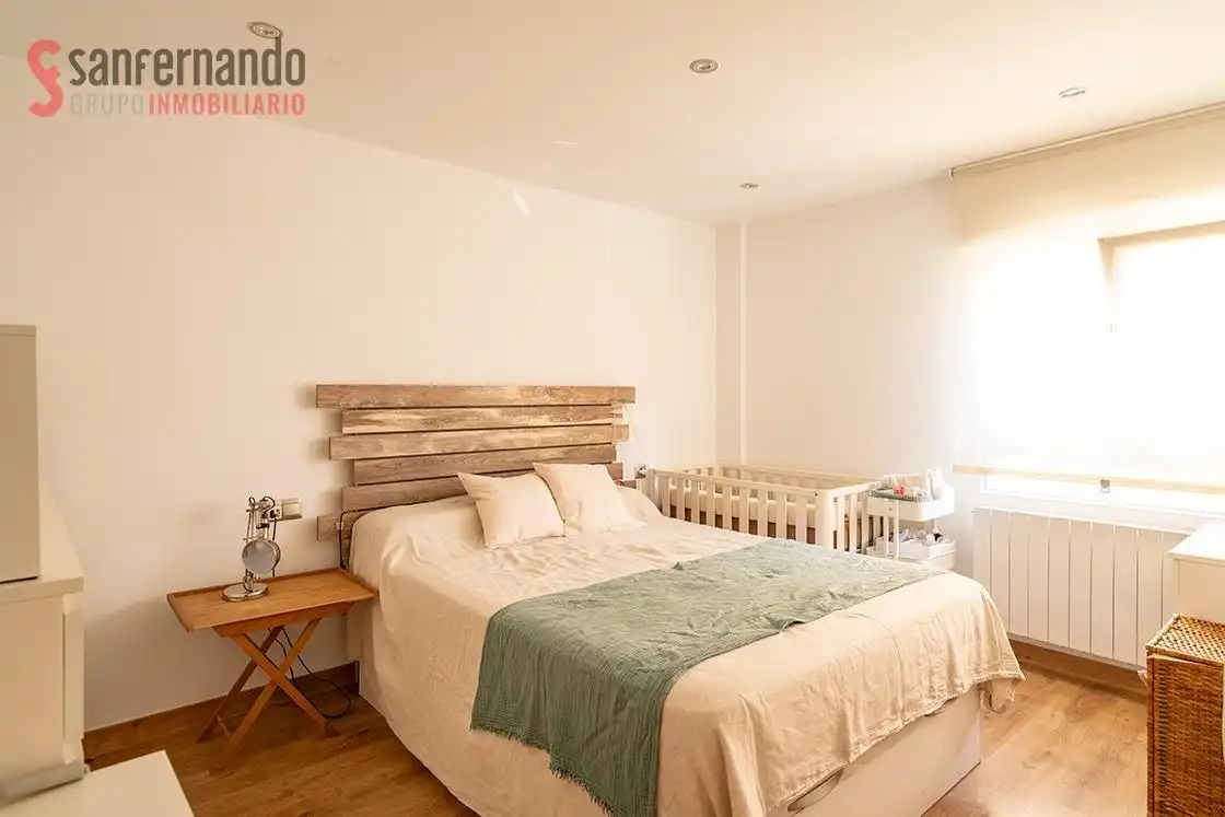 Habitación de Piso en venta en Santander con Calefacción