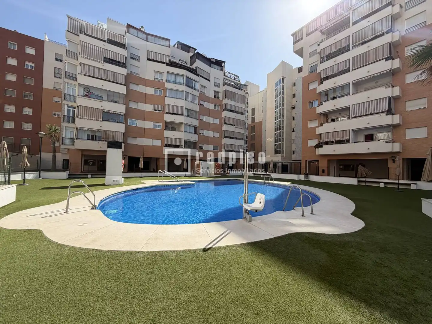 Außenansicht von Wohnung zur Miete in Málaga mit Klimaanlage, Heizung und Privatgarten
