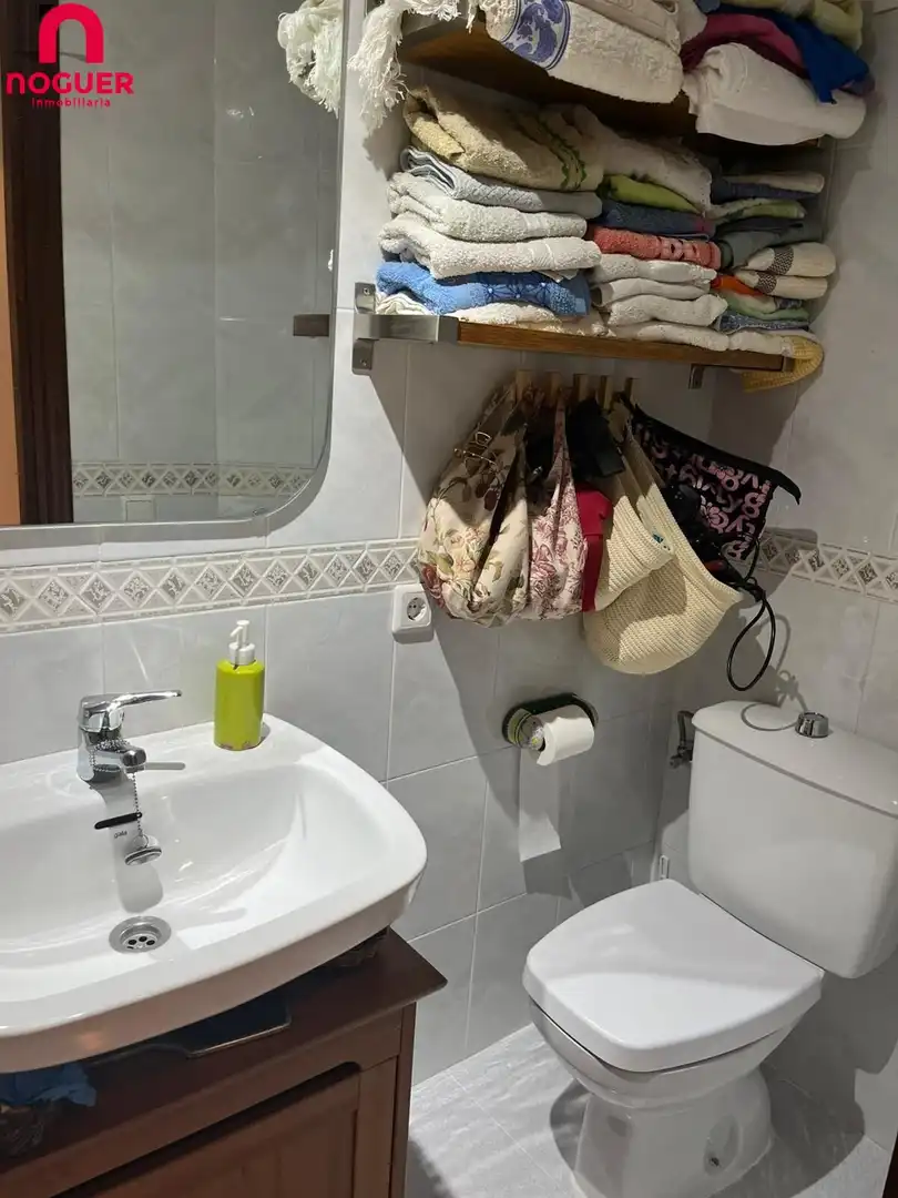 Badezimmer von Wohnung zum Verkauf in Córdoba mit Klimaanlage, Heizung und Terrasse
