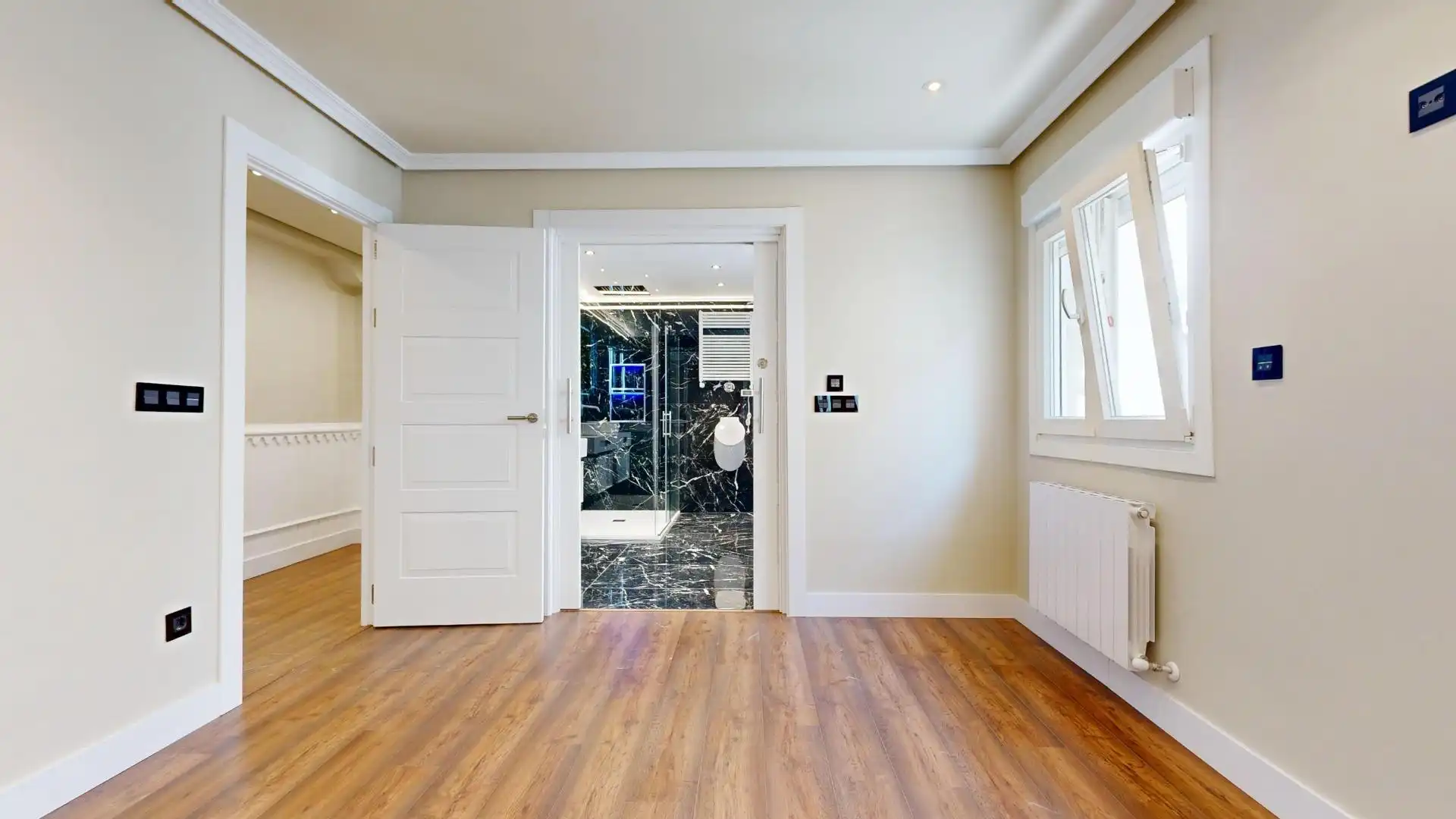 Flat for sale in Bilbao   with Heating and Alarm