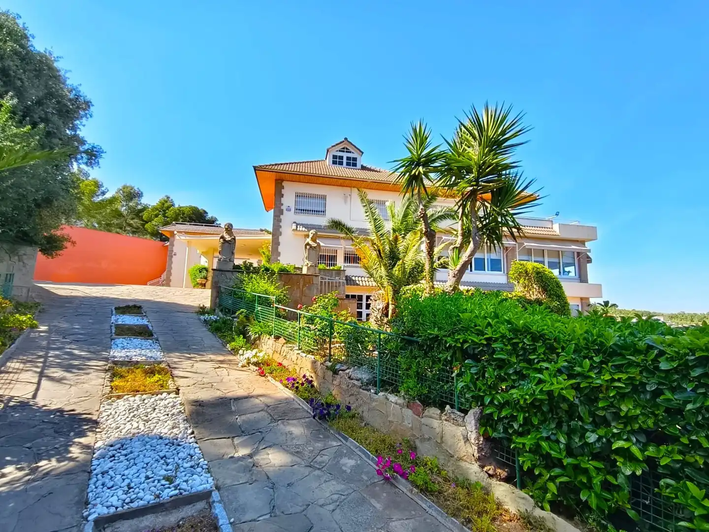 Exterior view of Houses for sale in Castelldefels  with Heating, Private garden and Terrace
