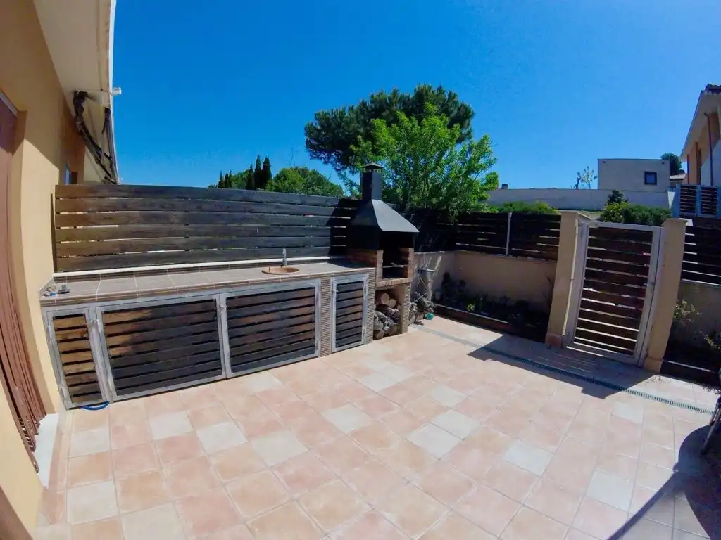 Casa con piscina en venta en Santa Clotilde, imagen 3