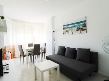 Mini appartamento con balcone in affitto a Glorieta Cortadura