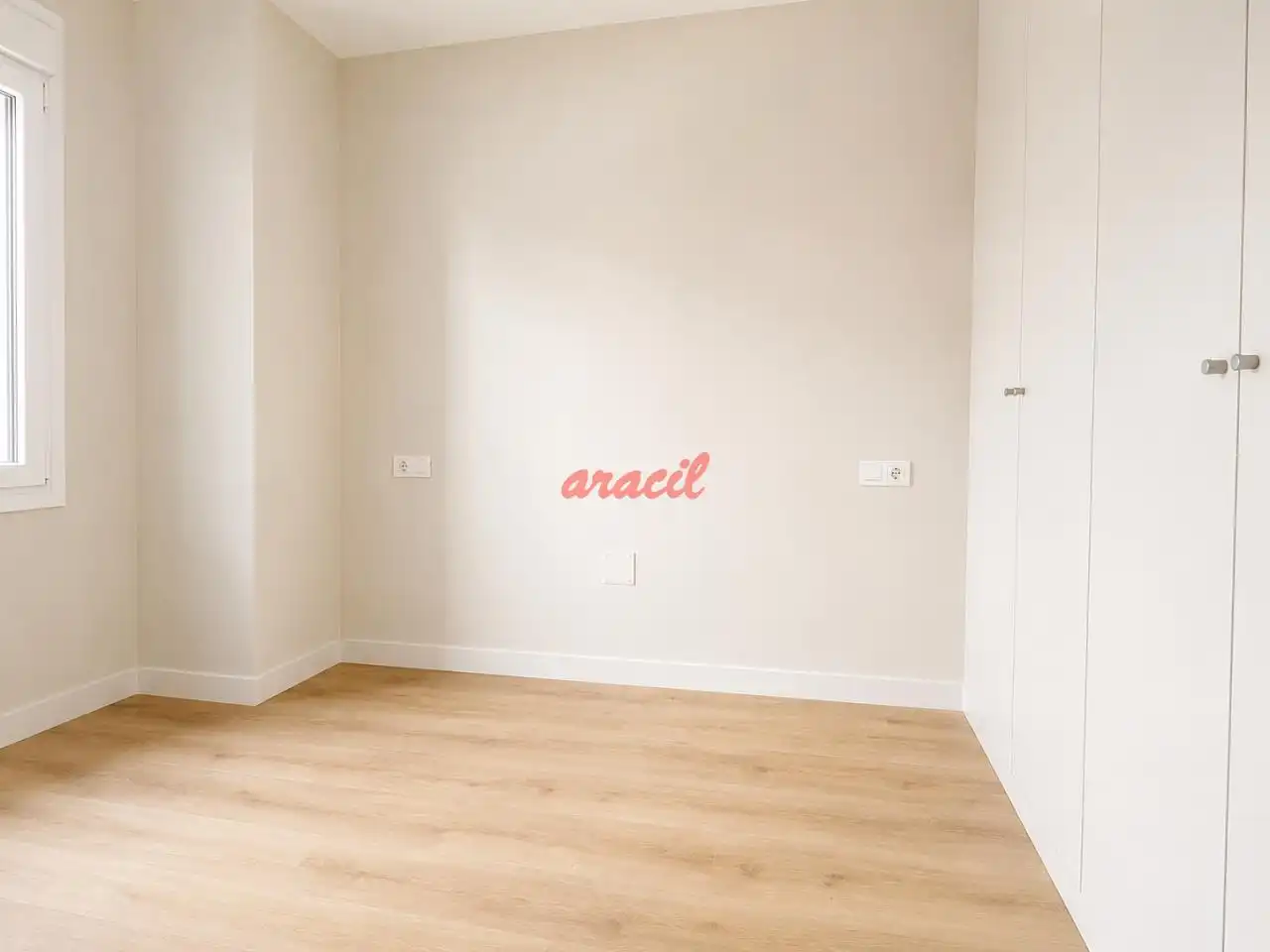 Dormitori de Apartament en venda en Ourense Capital  amb Calefacció i Balcó