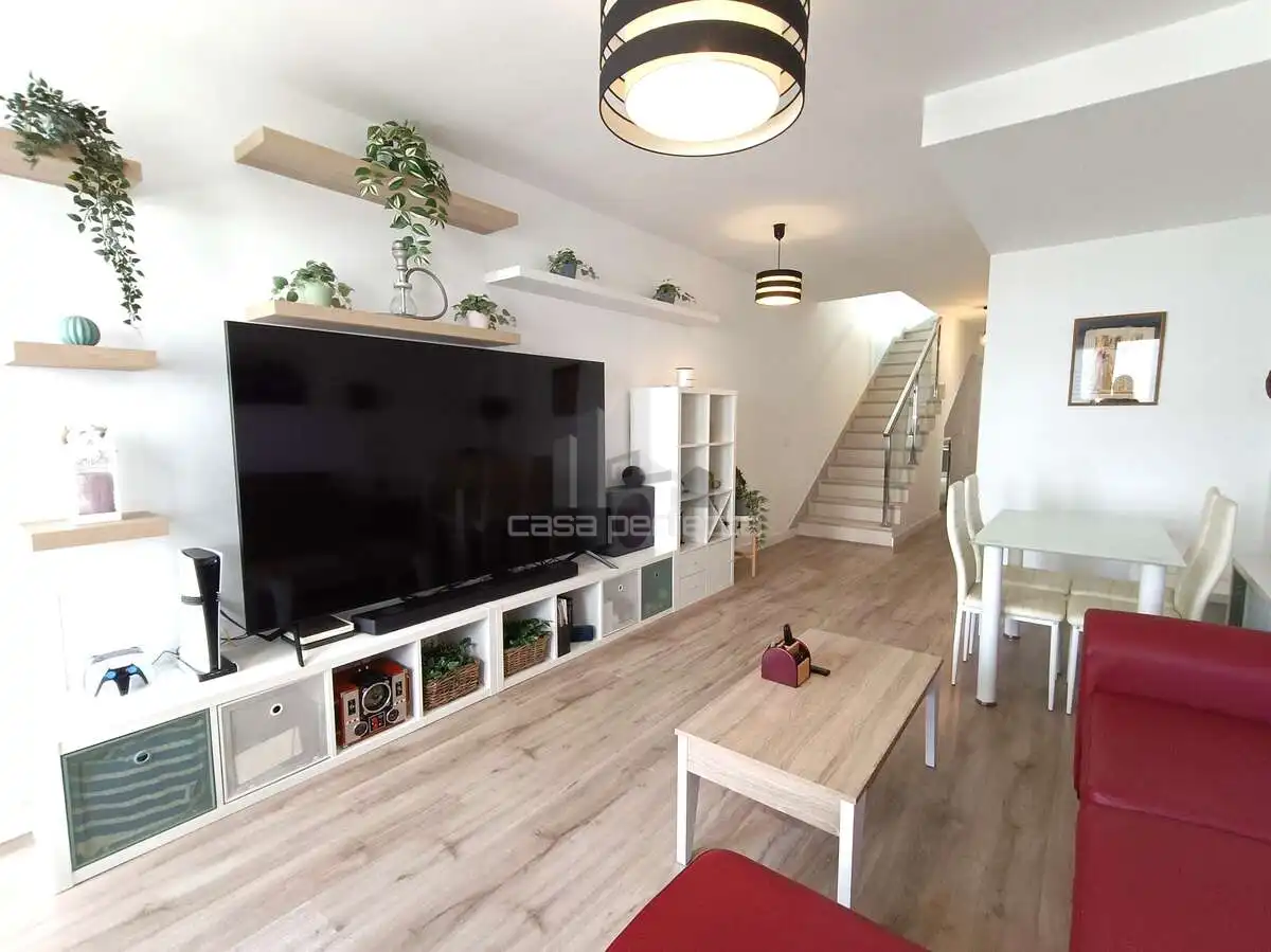 Sala de estar de Dúplex en venta en Arrecife con Aire acondicionado, Amueblado y Microondas