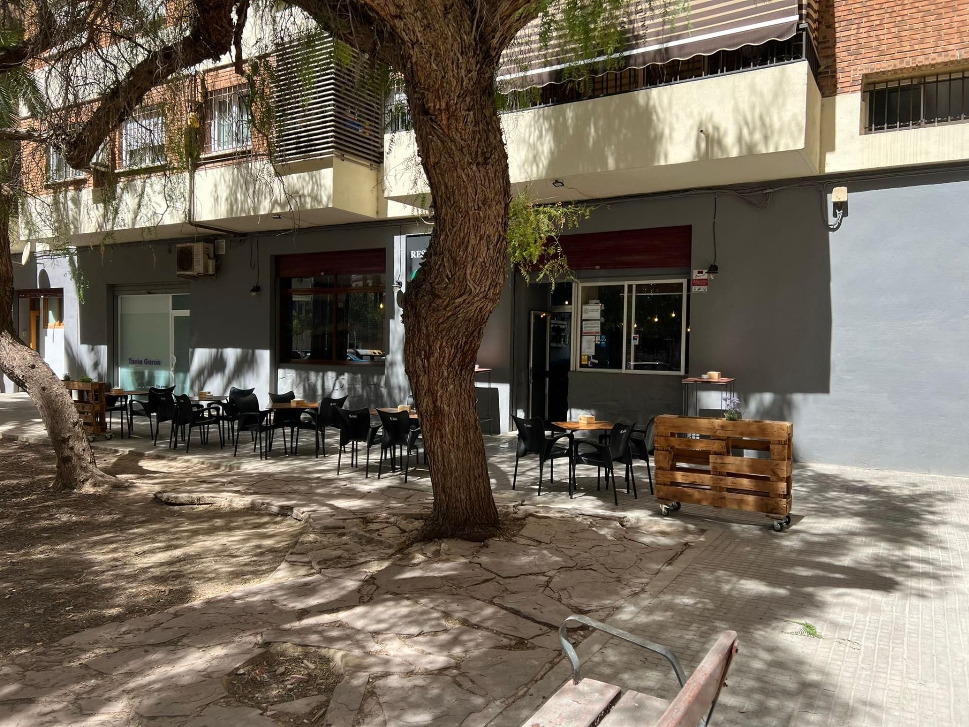 Local de lloguer en  Valencia Capital amb Aire condicionat, Terrassa i Moblat