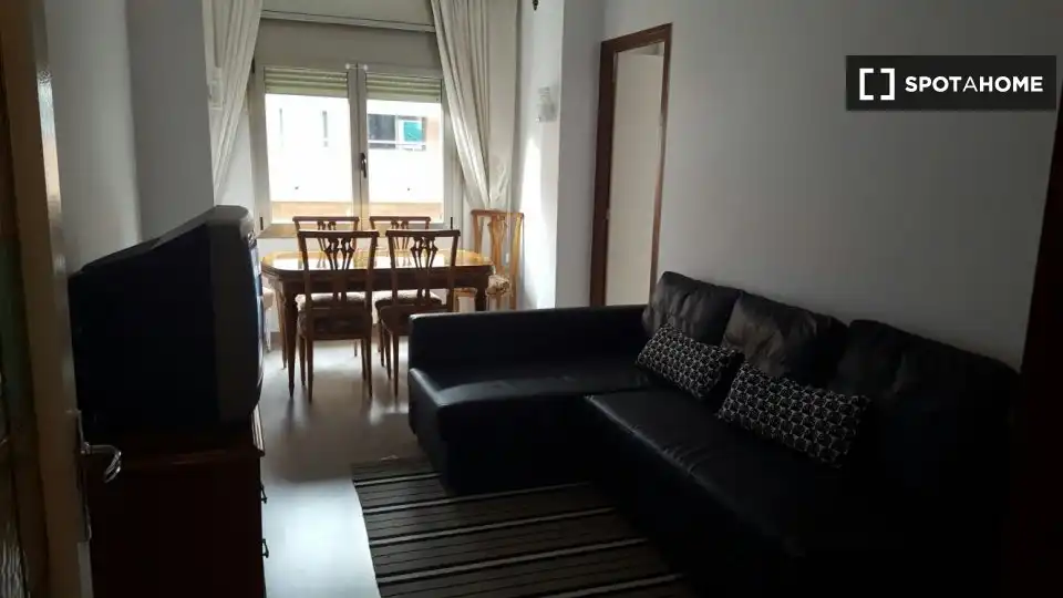 Sala d'estar de Pis per a compartir en Barcelona amb Aire condicionat, Calefacció i Moblat