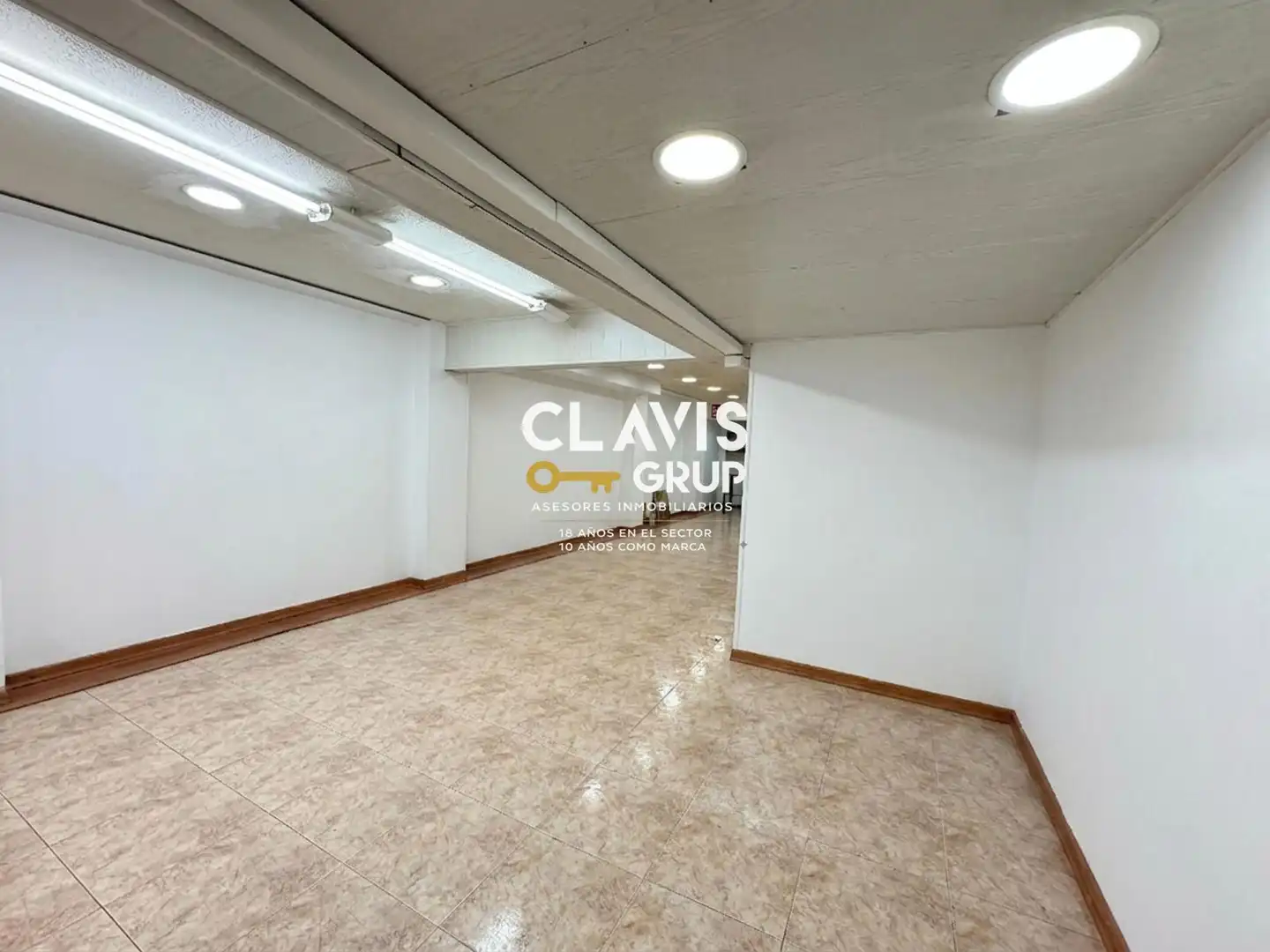 Local comercial en venda a Nou Barris, imagen 12