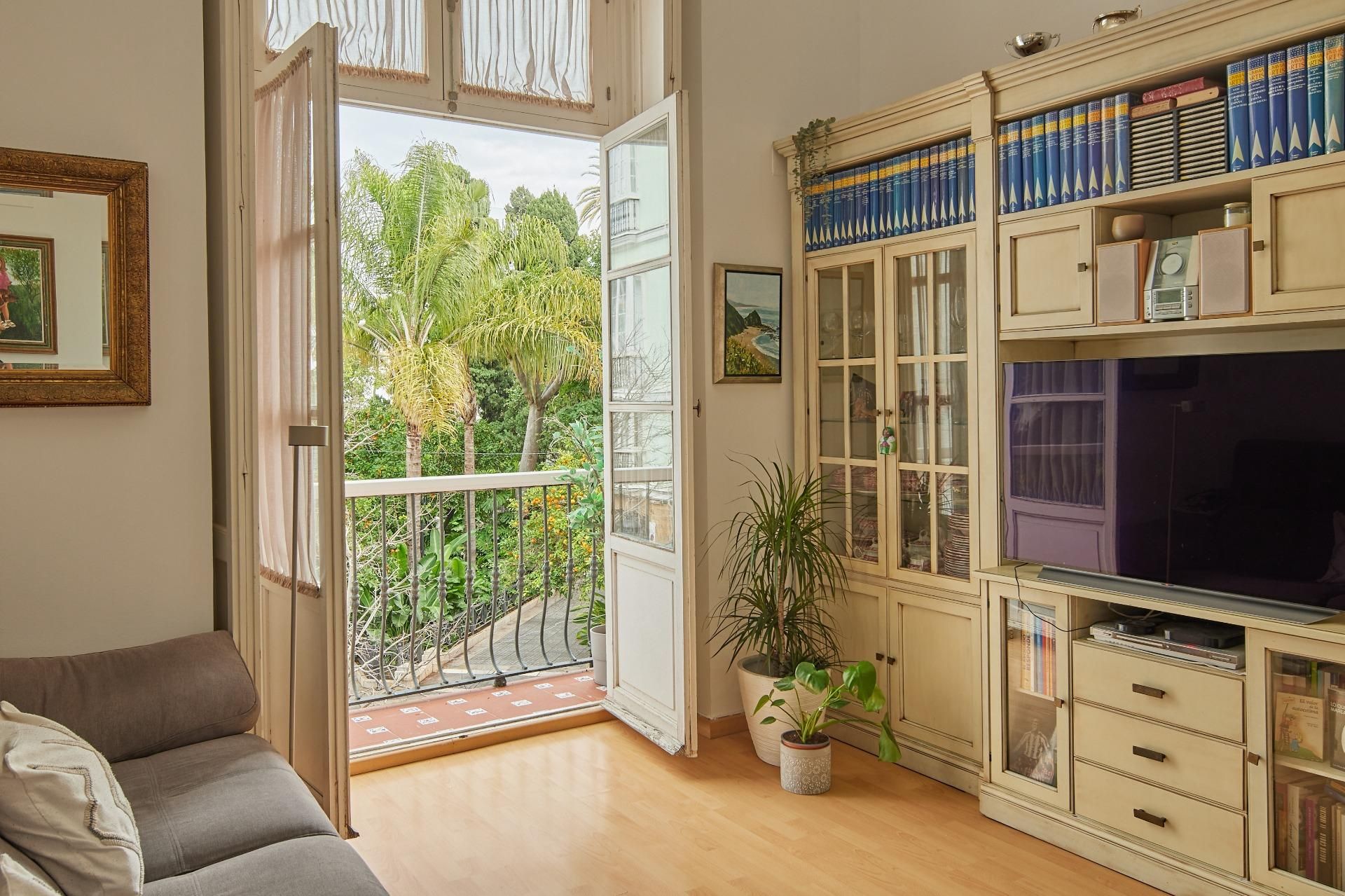 Bedroom of Flat for sale in  Cádiz Capital  with Air Conditioner, Heating and Balcony