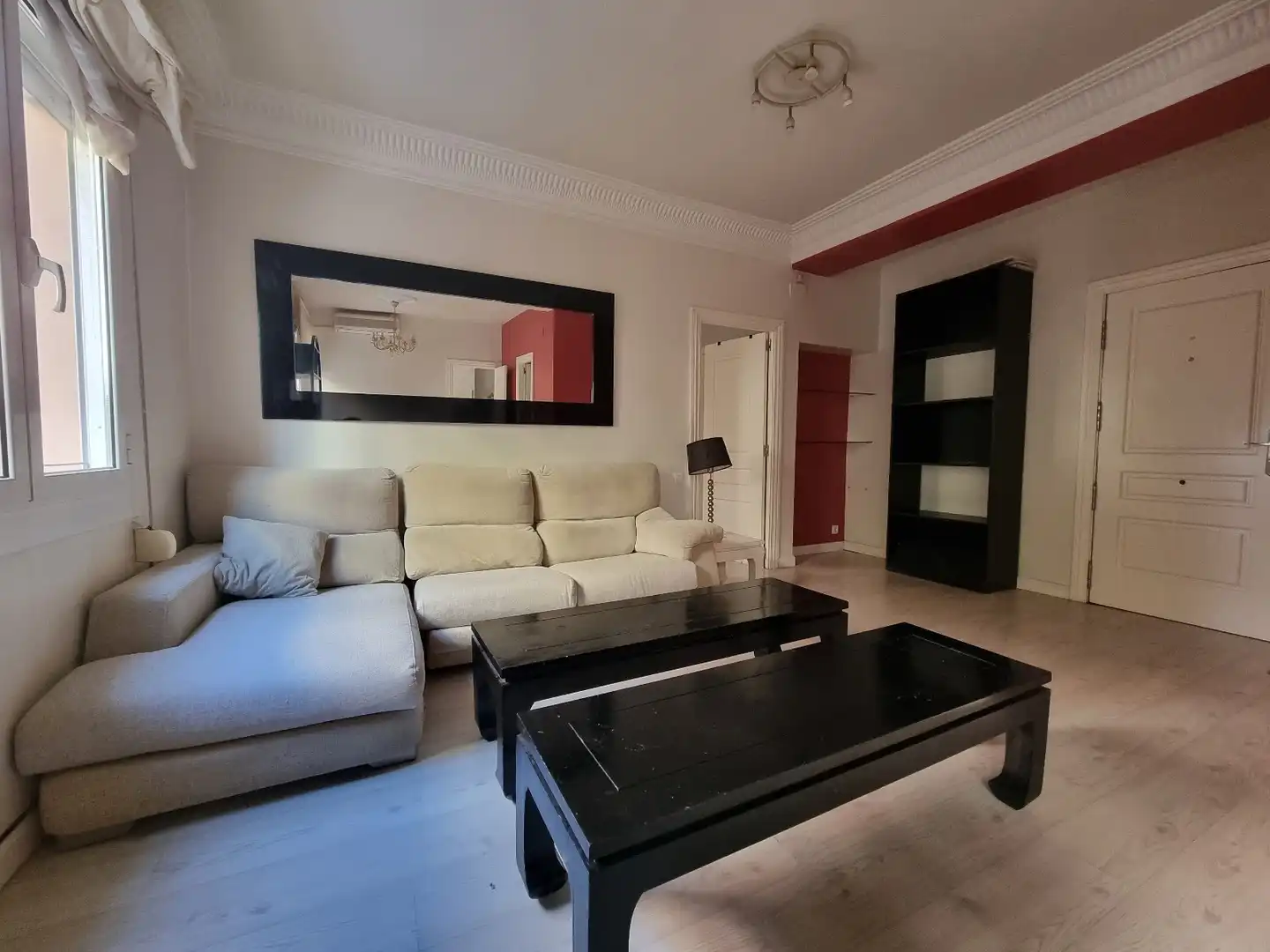 Wohnzimmer von Wohnungen zur Miete in  Zaragoza Capital mit Heizung, Parkett und Möbliert