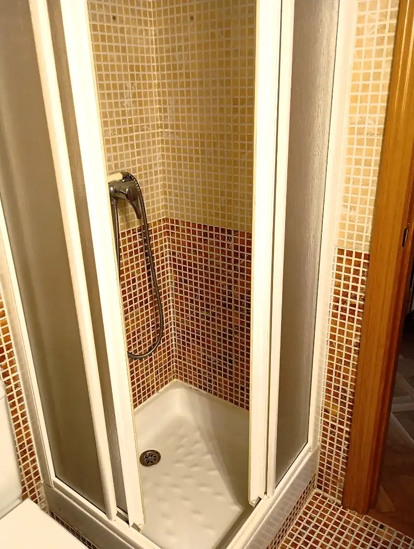 Bany de Apartament de lloguer en Aranjuez amb Aire condicionat, Calefacció i Parquet
