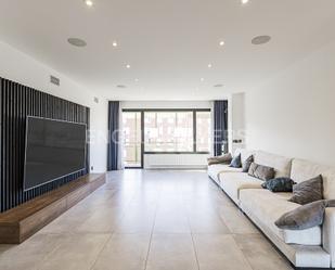 Living room of Apartment to rent in  Barcelona Capital  with Air Conditioner, Terrace and Balcony