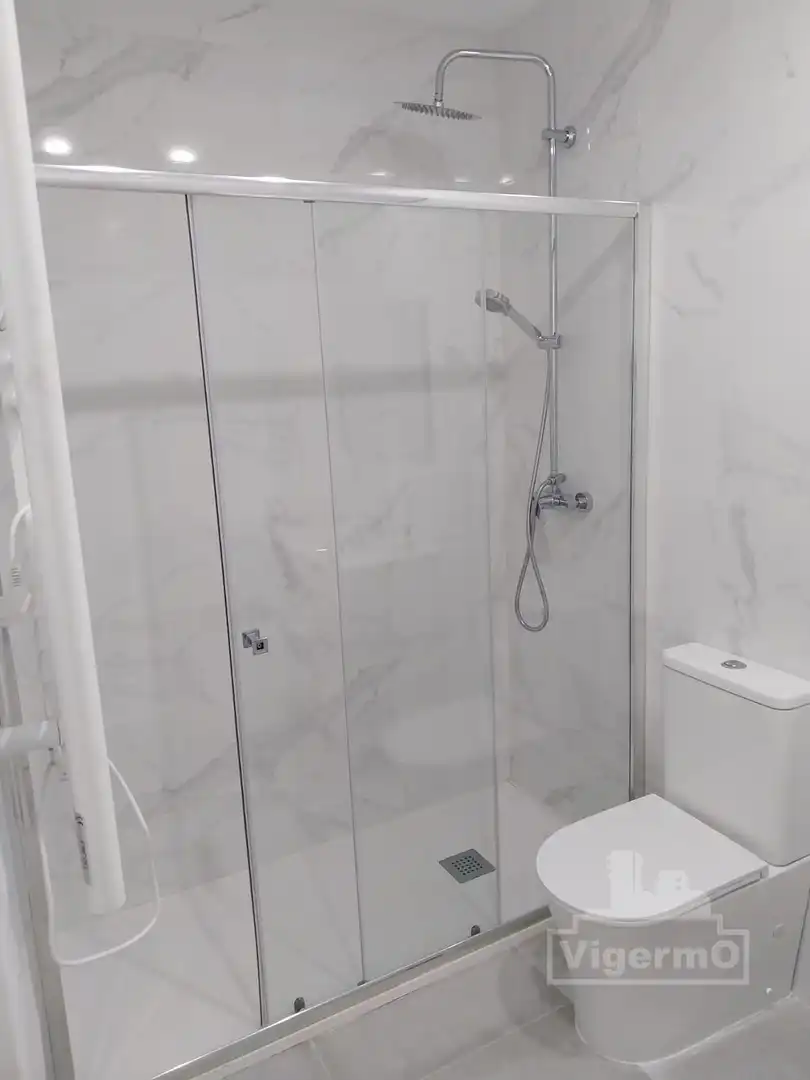 Baño de Piso de alquiler en Torrejón de Ardoz con Calefacción y Alarma