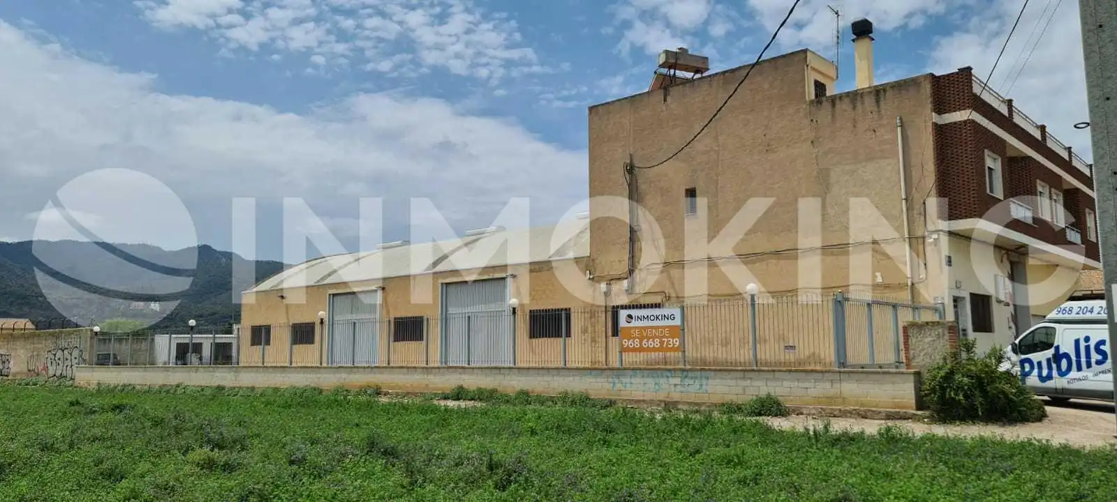 Außenansicht von Fabrikhallen zum Verkauf in Murcia