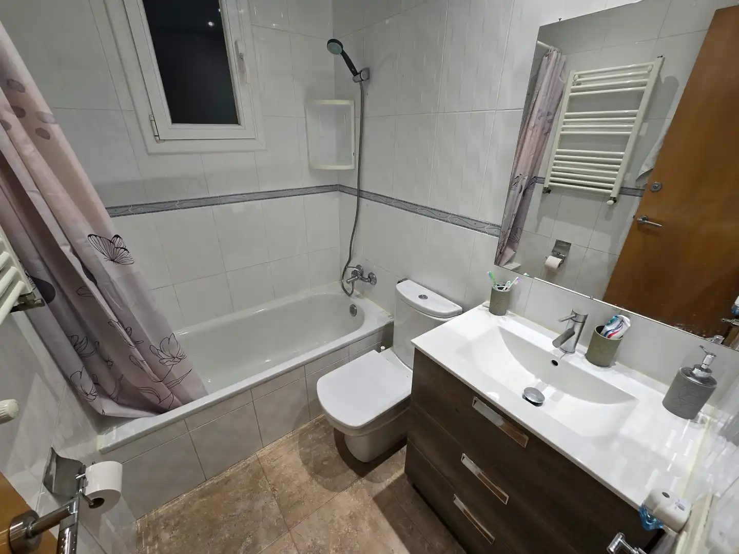 Baño de Piso en venta en Barcelona con Aire acondicionado y Balcón