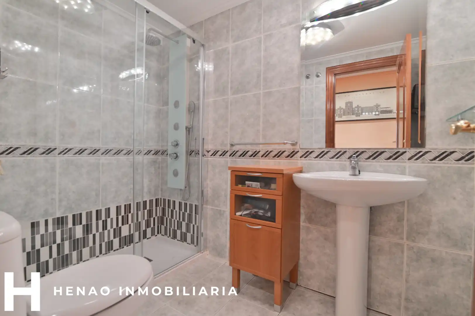 Bathroom of Duplexes for sale in Bilbao   with Heating, Furnished and Oven