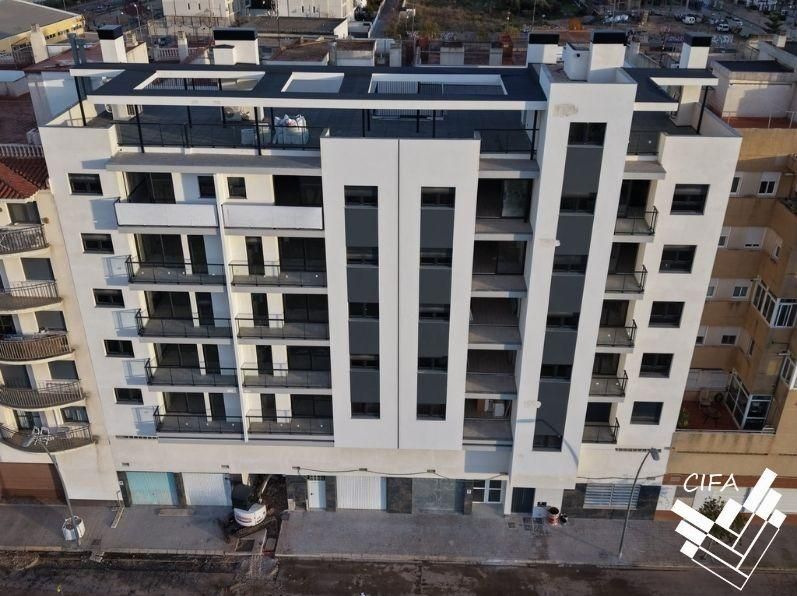 Vista exterior de Piso en venta en Vinaròs con Terraza y Alarma