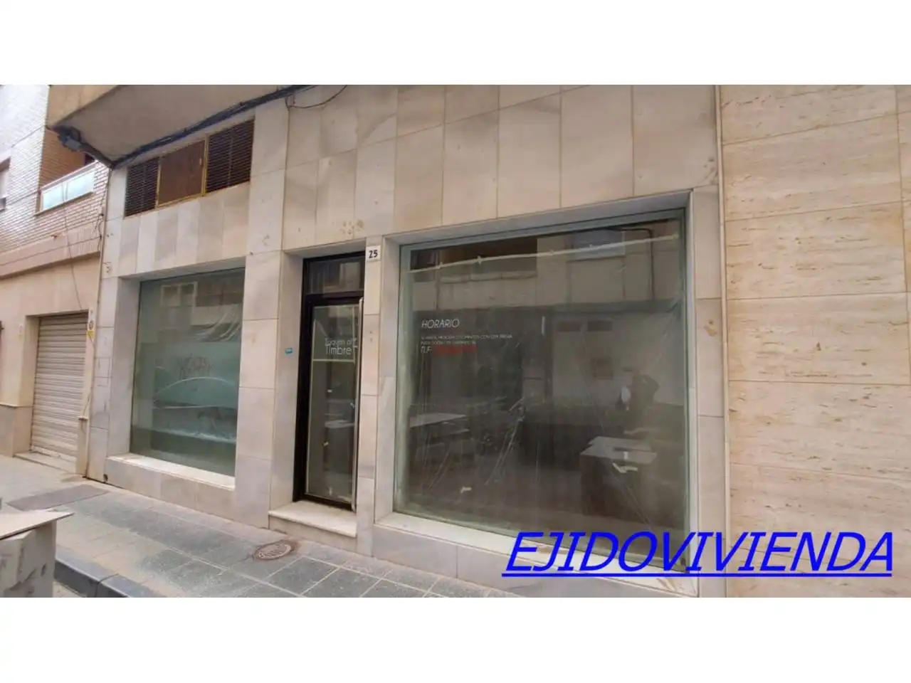 Local comercial en venda a El Ejido Ciudad, imagen 2