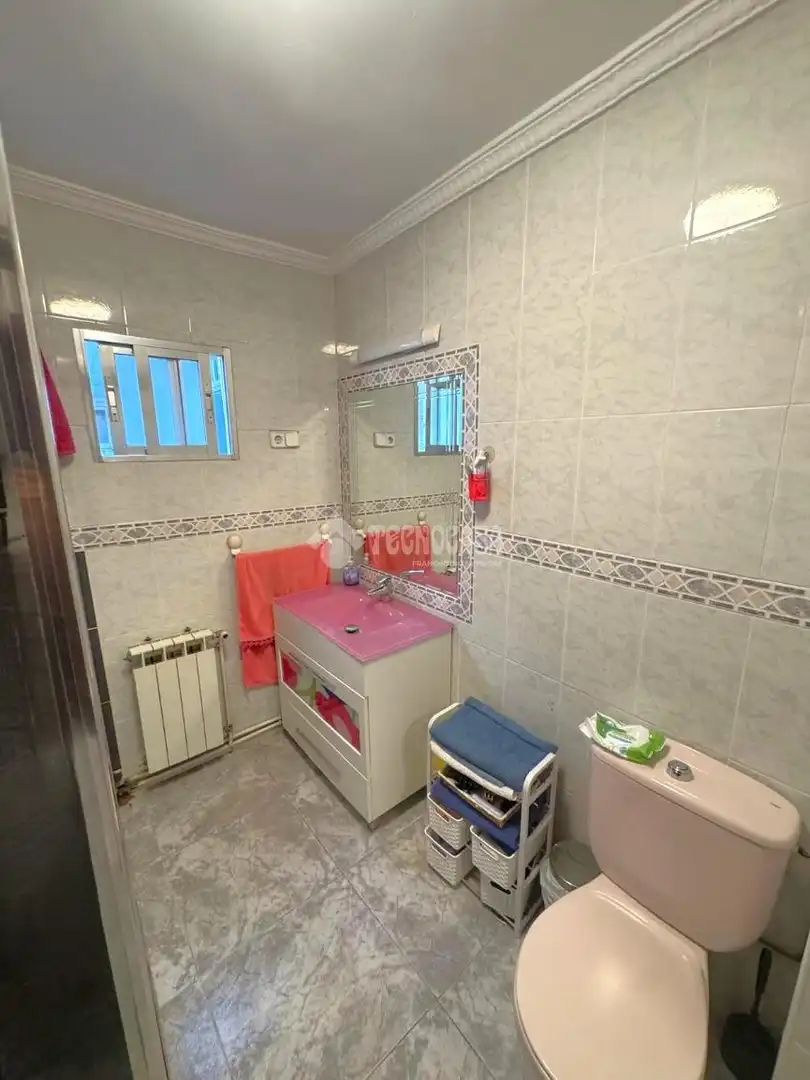 Baño de Piso en venta en Parla con Aire acondicionado, Calefacción y Terraza