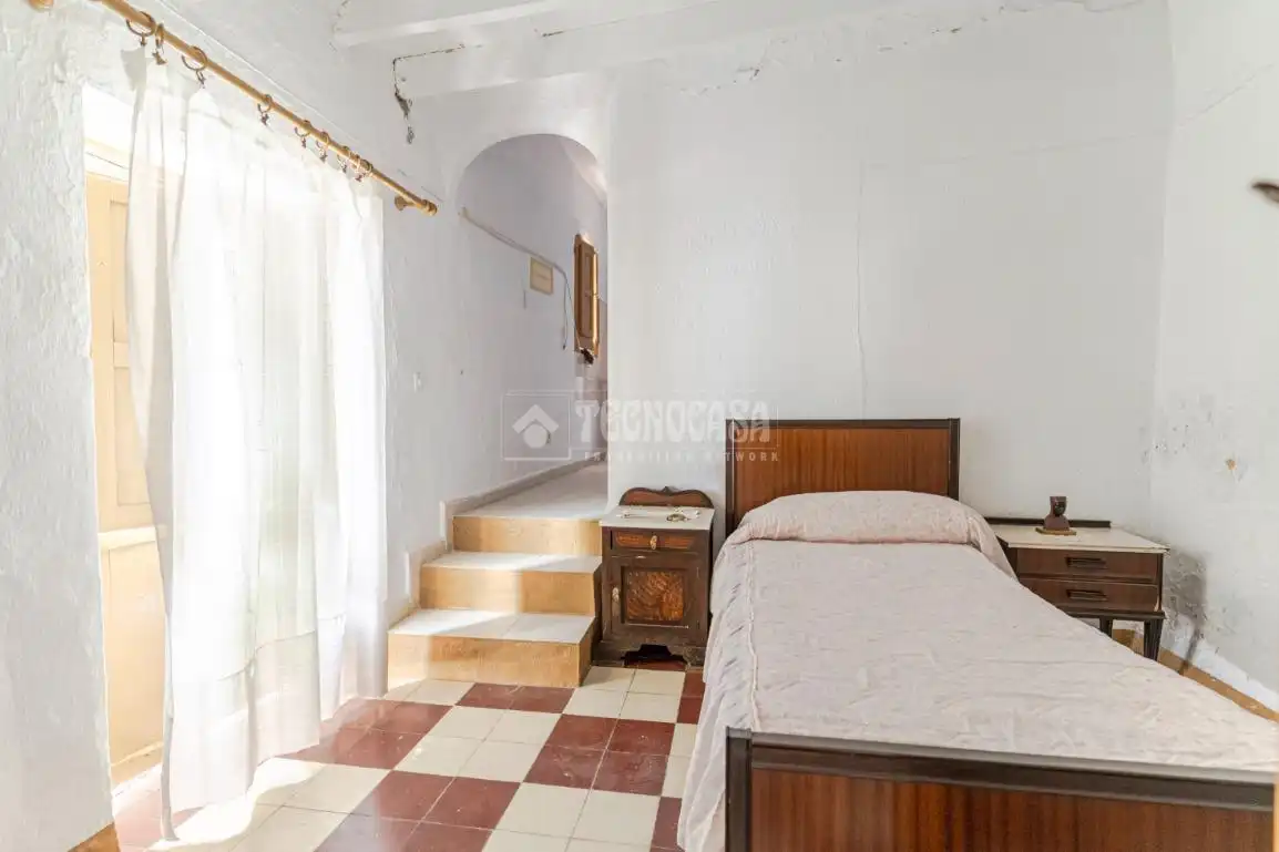 Casa adosada en venta en Otívar