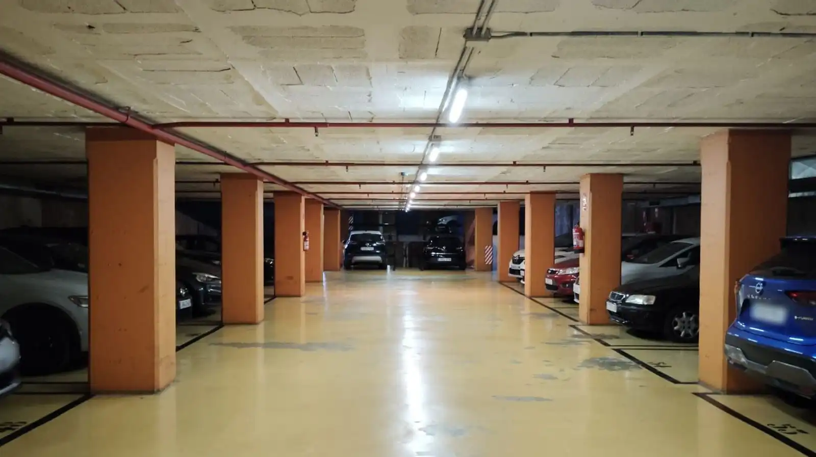 Parkplatz von Garage zur Miete in Barcelona