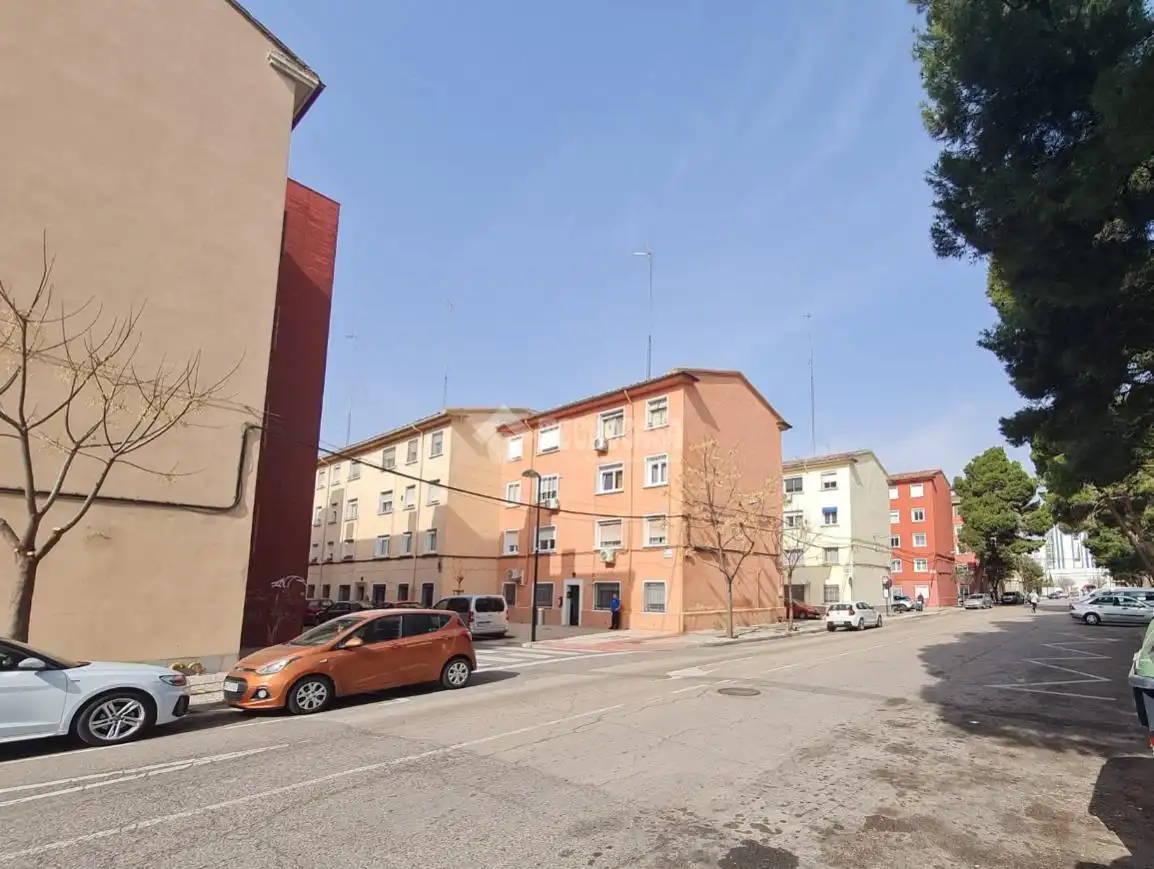 Vista exterior de Piso en venta en El Rabal
