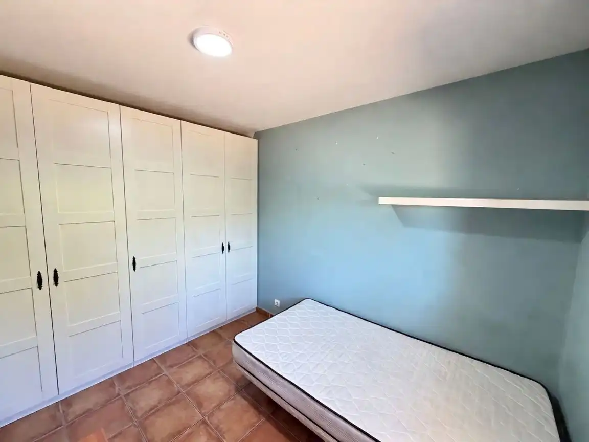 Habitación de Casa o chalet en venta en Chiloeches con Aire acondicionado, Calefacción y Jardín privado