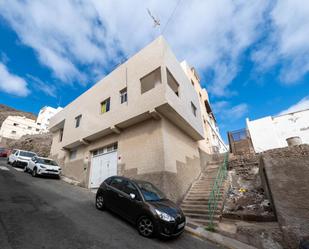 Vista exterior de Casa o xalet en venda en Las Palmas de Gran Canaria amb Terrassa