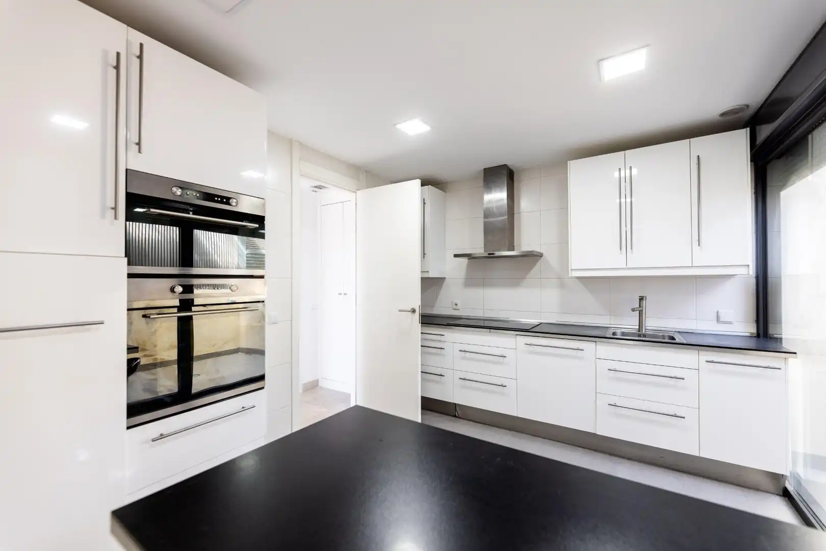 Cocina de Ático en venta en Madrid con Aire acondicionado, Calefacción y Terraza