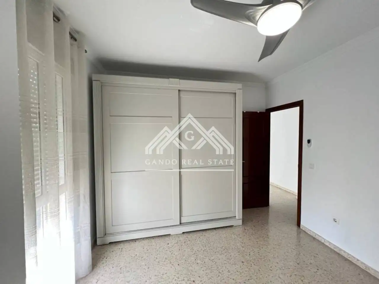 Habitación de Piso de alquiler en Dos Hermanas con Aire acondicionado y Balcón