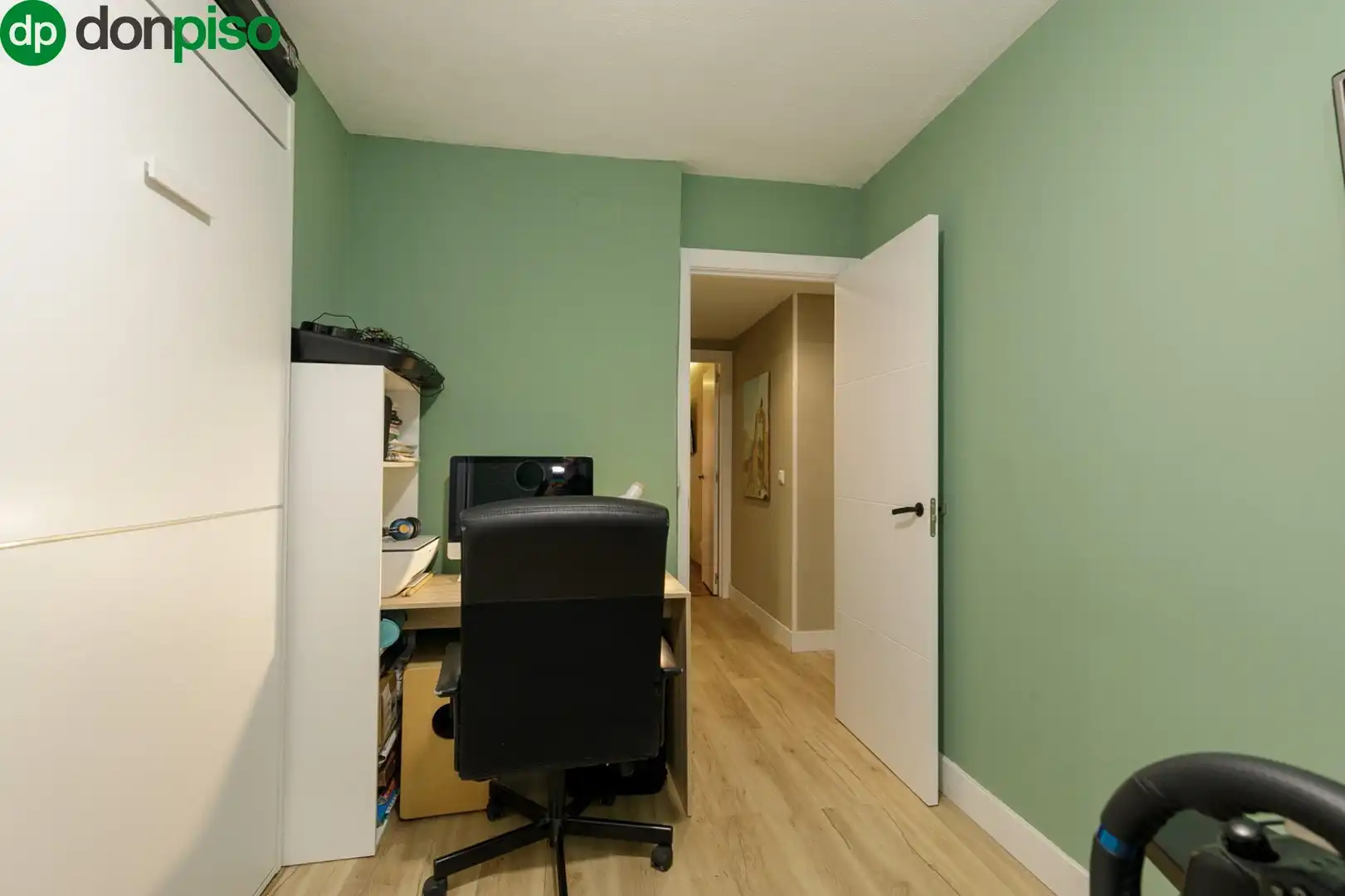 Bedroom of Flat for sale in Granada  with Air Conditioner, Terrace and Balcony
