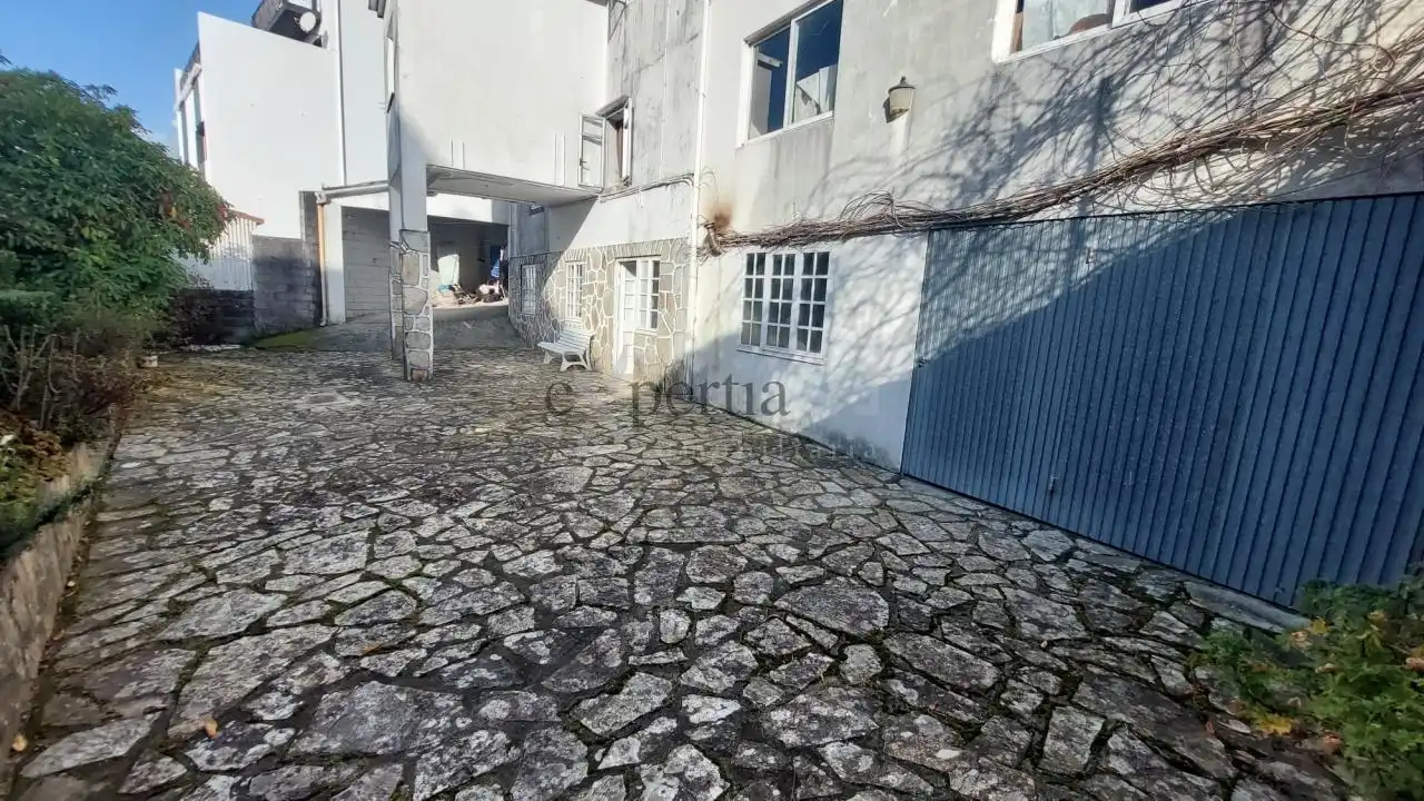 Vista exterior de Casa o xalet en venda en Rianxo amb Calefacció, Jardí privat i Traster