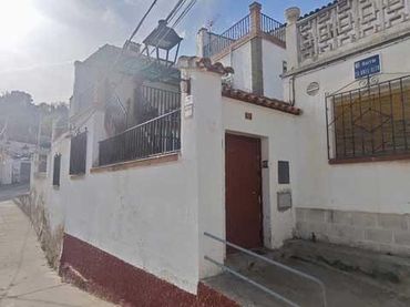 House for sale in Barrio DE LA ROSA