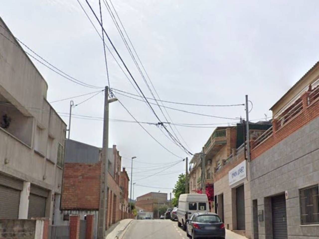 Vista exterior de Casa adosada en venta en Sant Vicenç Dels Horts