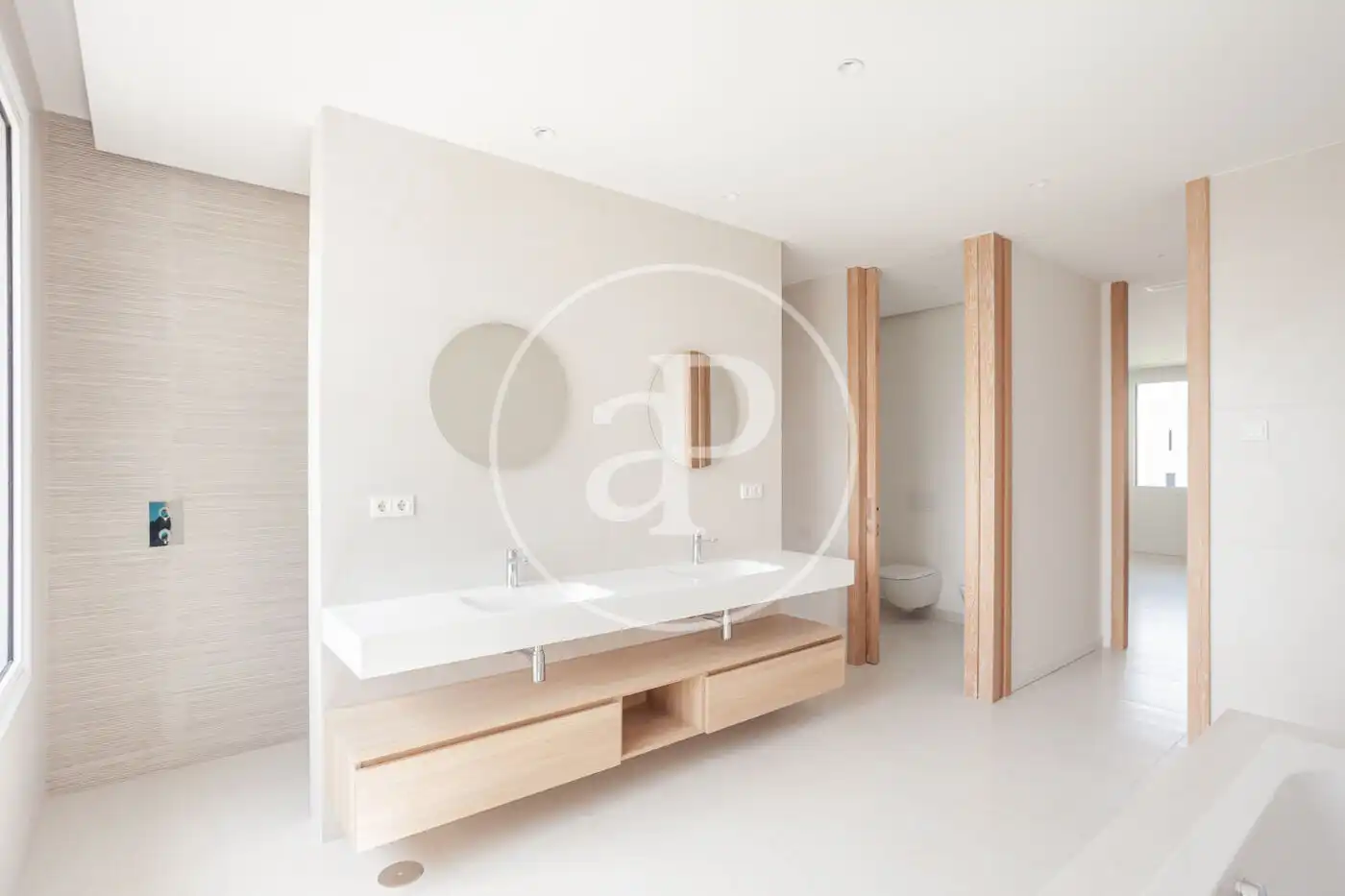 Bathroom of Flat for rent in Pozuelo de Alarcón  with Air Conditioner, Heating and Private garden