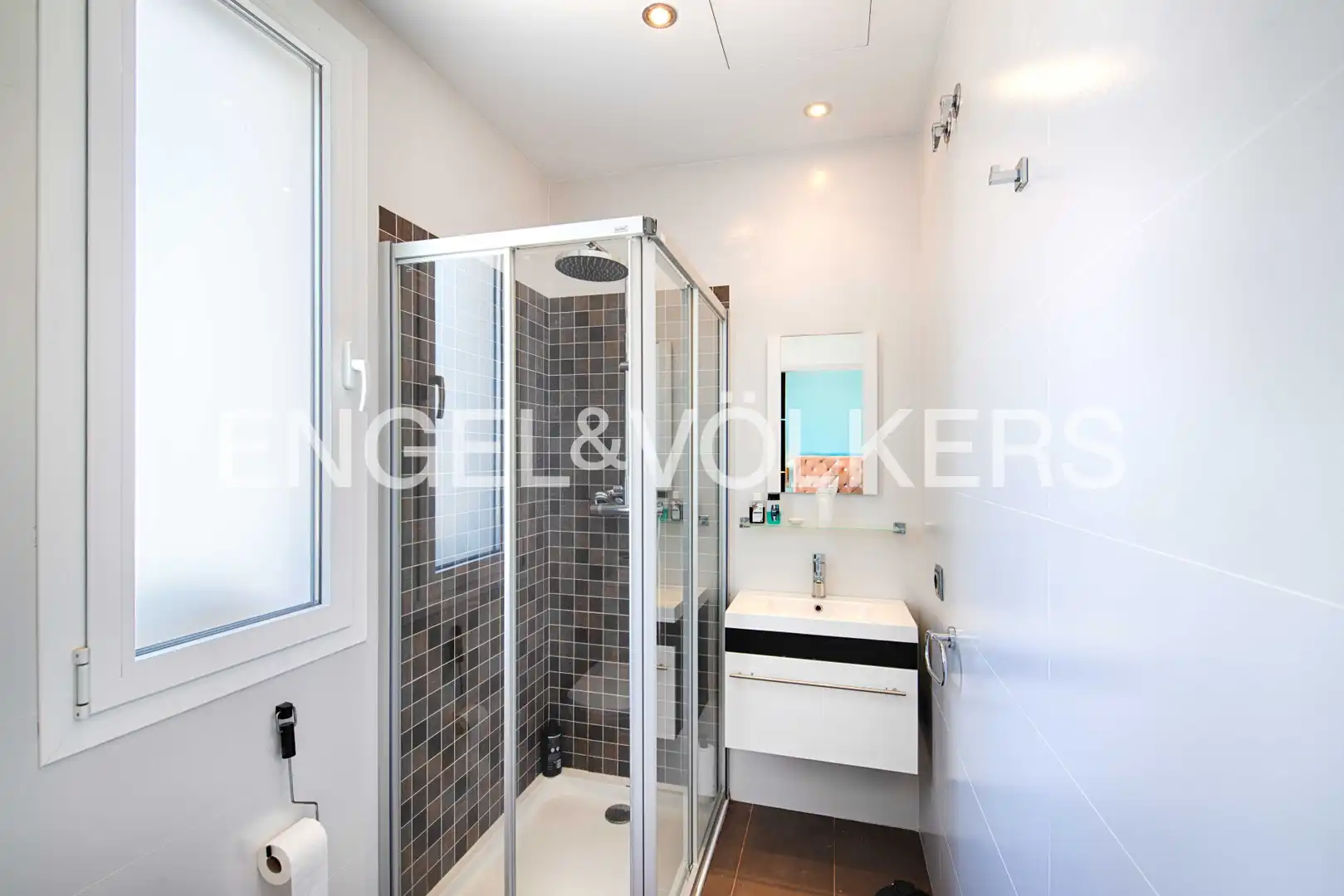 Haus mit Pool zum Verkauf in Carrer Holanda, imagen 40