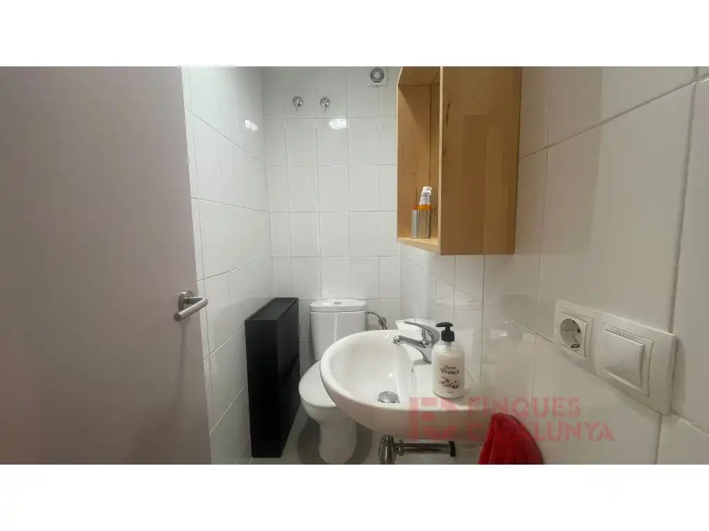 Badezimmer von Wohnung zum Verkauf in Bescanó