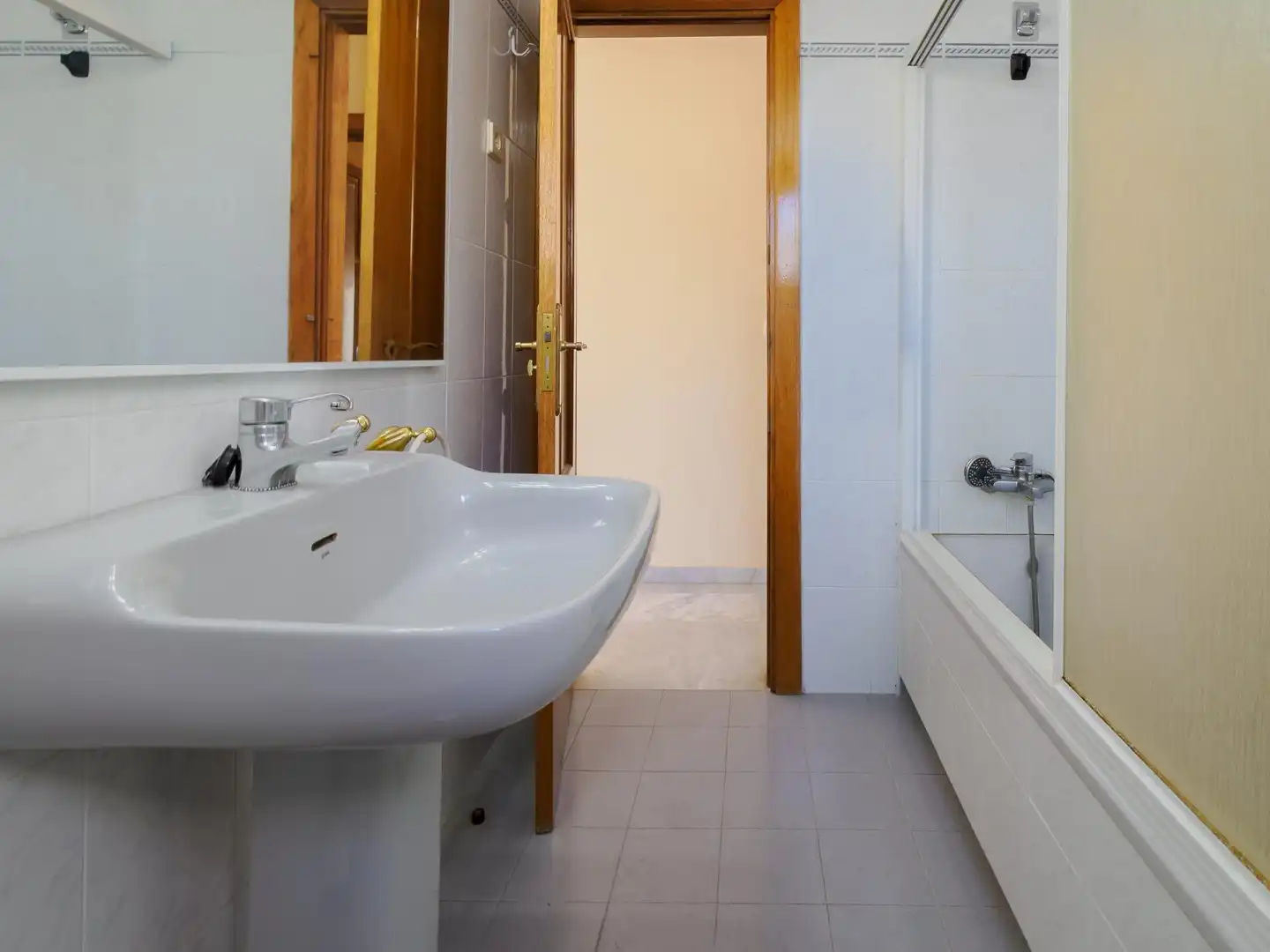 Baño de Piso en venta en Málaga con Jardín privado, Terraza y Trastero