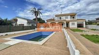 Exterior view of House or chalet for sale in El Vendrell  with Heating, Terrace and Swimming Pool