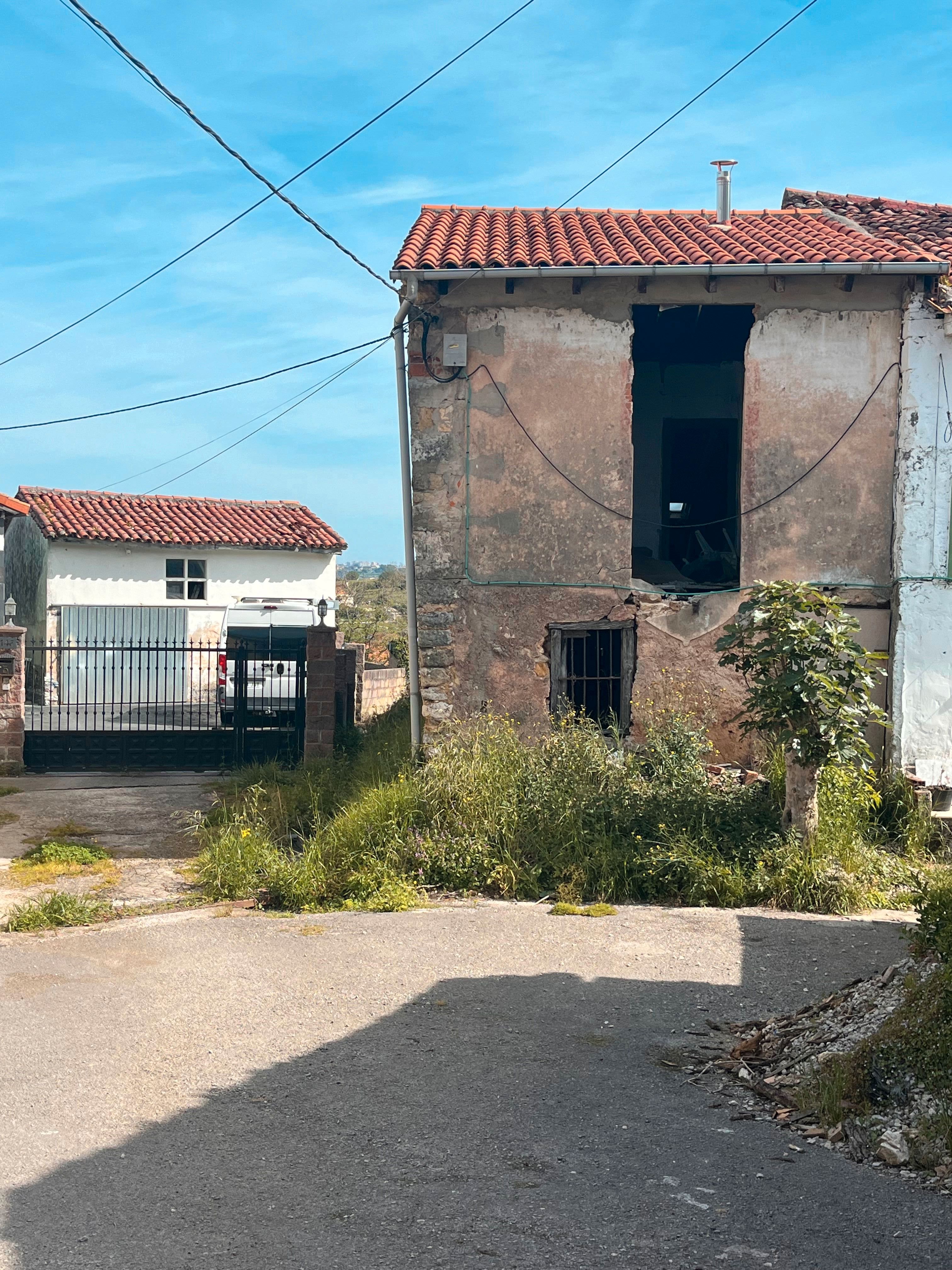 Exterior view of Single-family semi-detached for sale in Villaescusa (Cantabria)  with Private garden