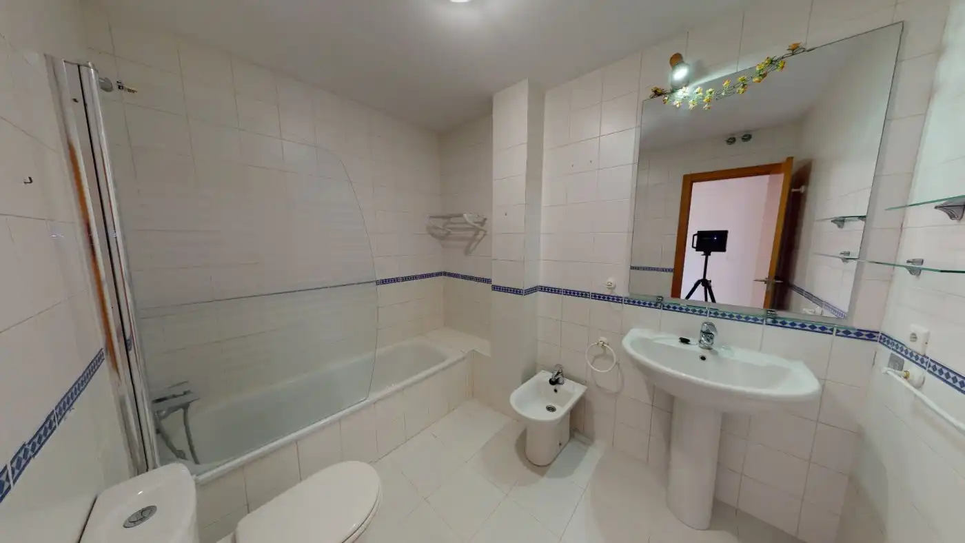 Bany de Pis en venda en Benalmádena amb Terrassa i Piscina comunitària