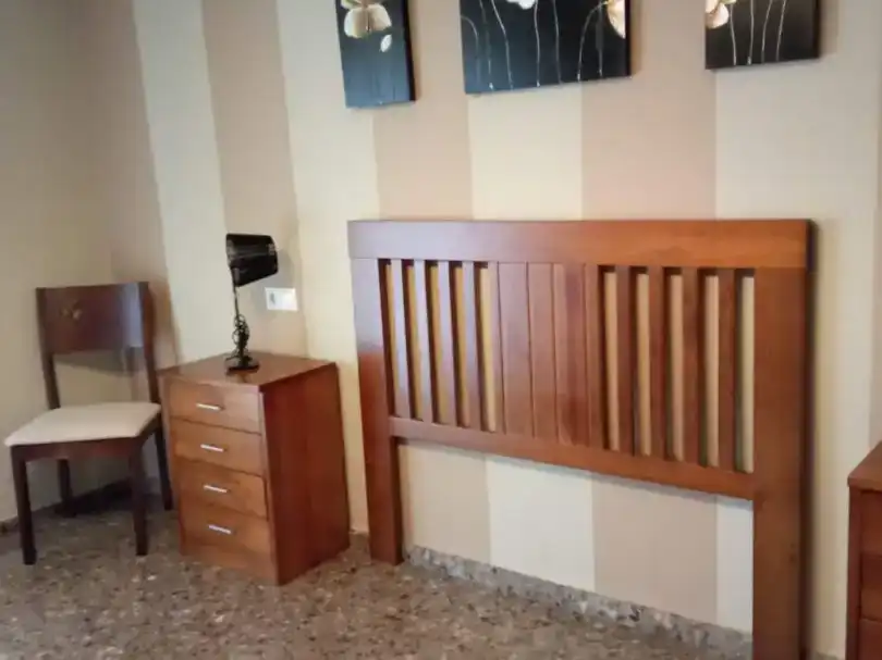 Habitación de Piso en venta en Utiel con Balcón