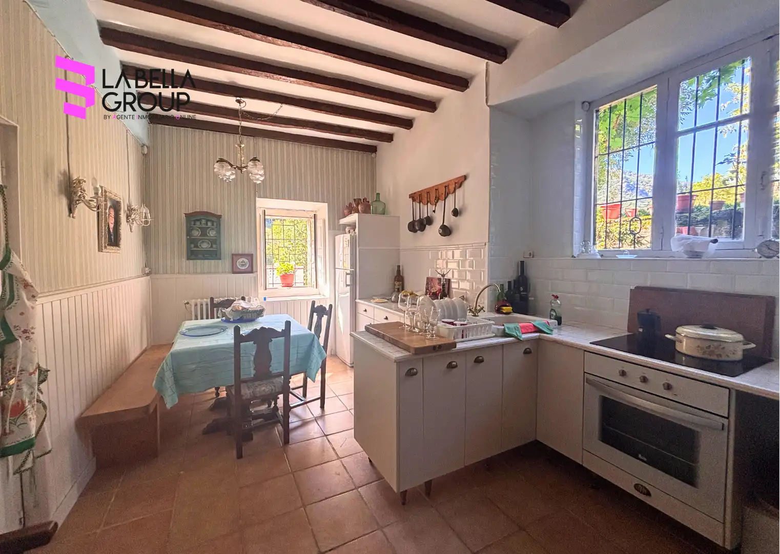 Cuina de Finca rústica en venda en Pesaguero amb Calefacció, Jardí privat i Parquet
