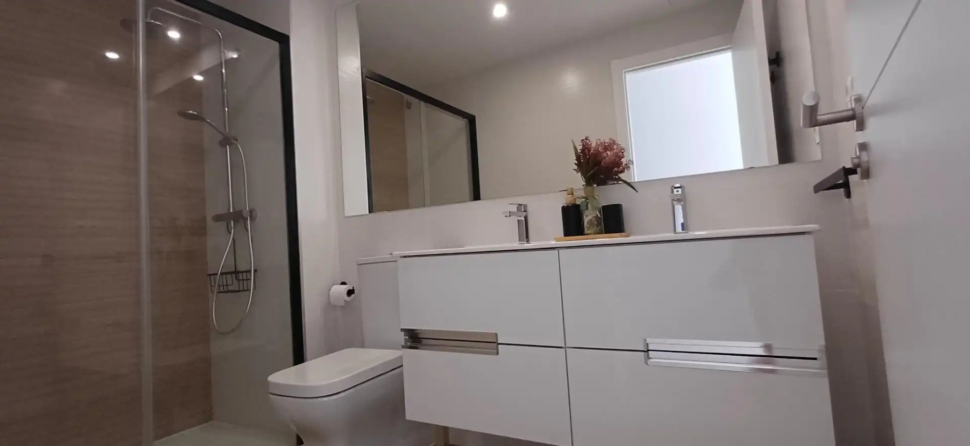 Bany de Pis en venda en Mairena del Aljarafe amb Aire condicionat, Calefacció i Parquet