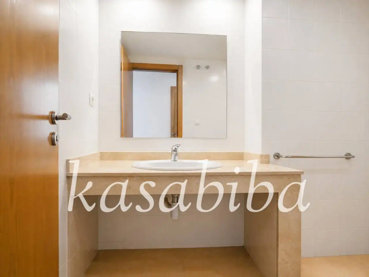 Baño de Piso en venta en Rocafort con Aire acondicionado, Calefacción y Balcón