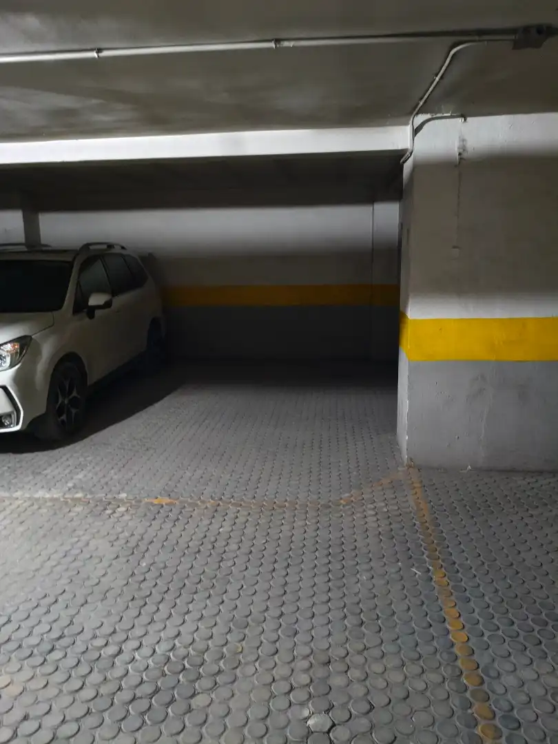 Parkplatz von Garage zur Miete in Granada