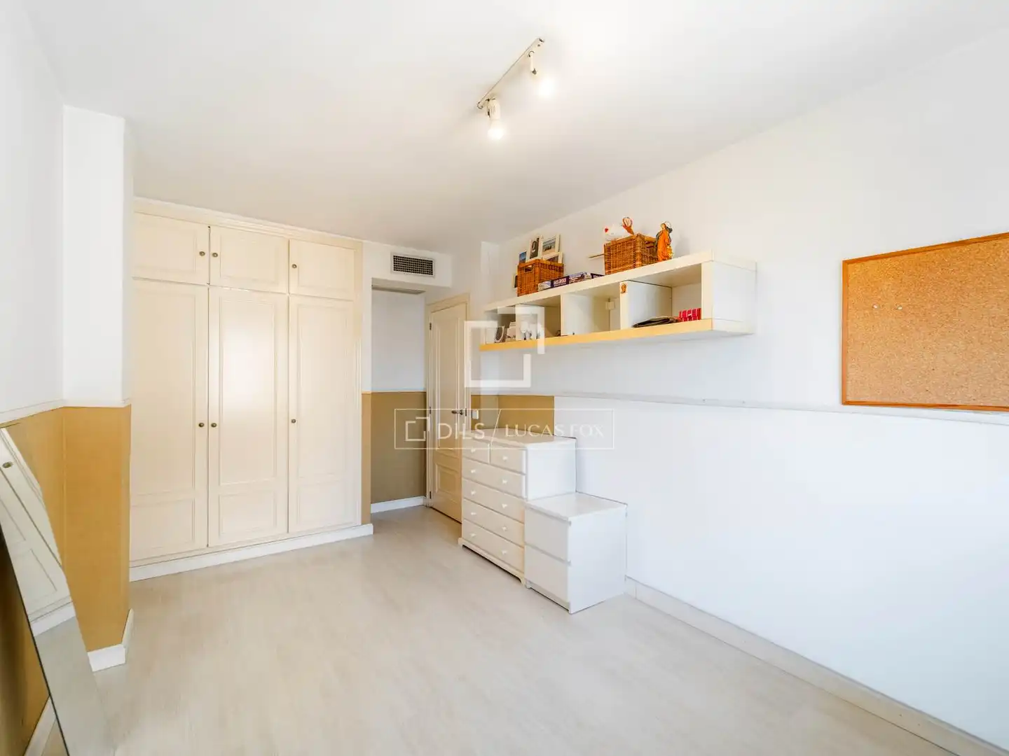 Bedroom of Flat for rent in El Pla del Real