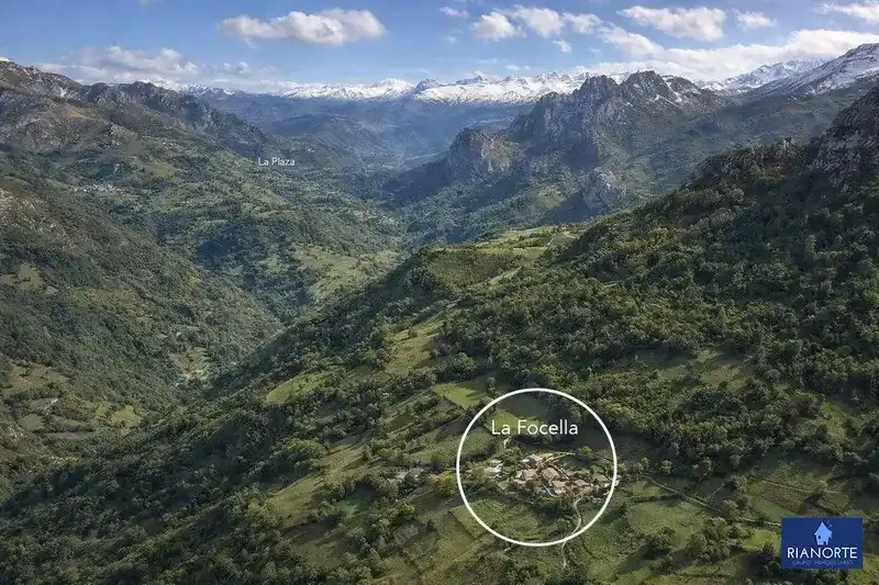 Vista exterior de Casa o chalet en venta en Teverga