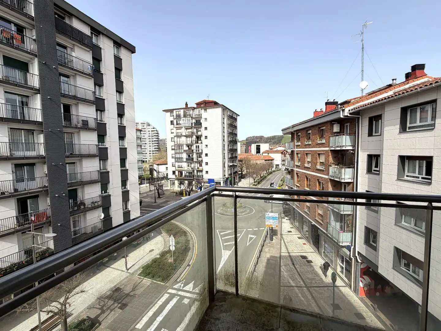 Vista exterior de Pis en venda en Lasarte-Oria amb Calefacció, Parquet i Terrassa