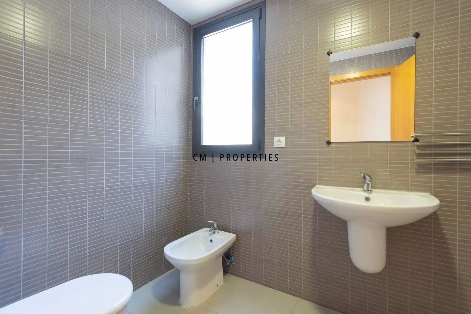 Baño de Ático de alquiler en Sagunto / Sagunt con Calefacción, Terraza y Trastero